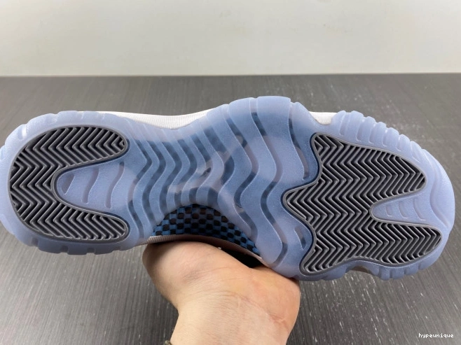 HYPE 11 Jordan Air Low AV2187-140 Cement Grey 0719